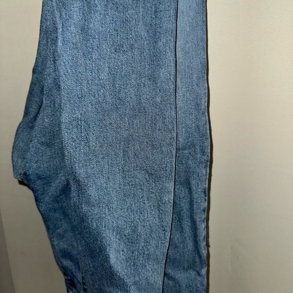Levi’s jeans light blue. Size Men 28x30. Excellent condition. - Picture 3 of 7
